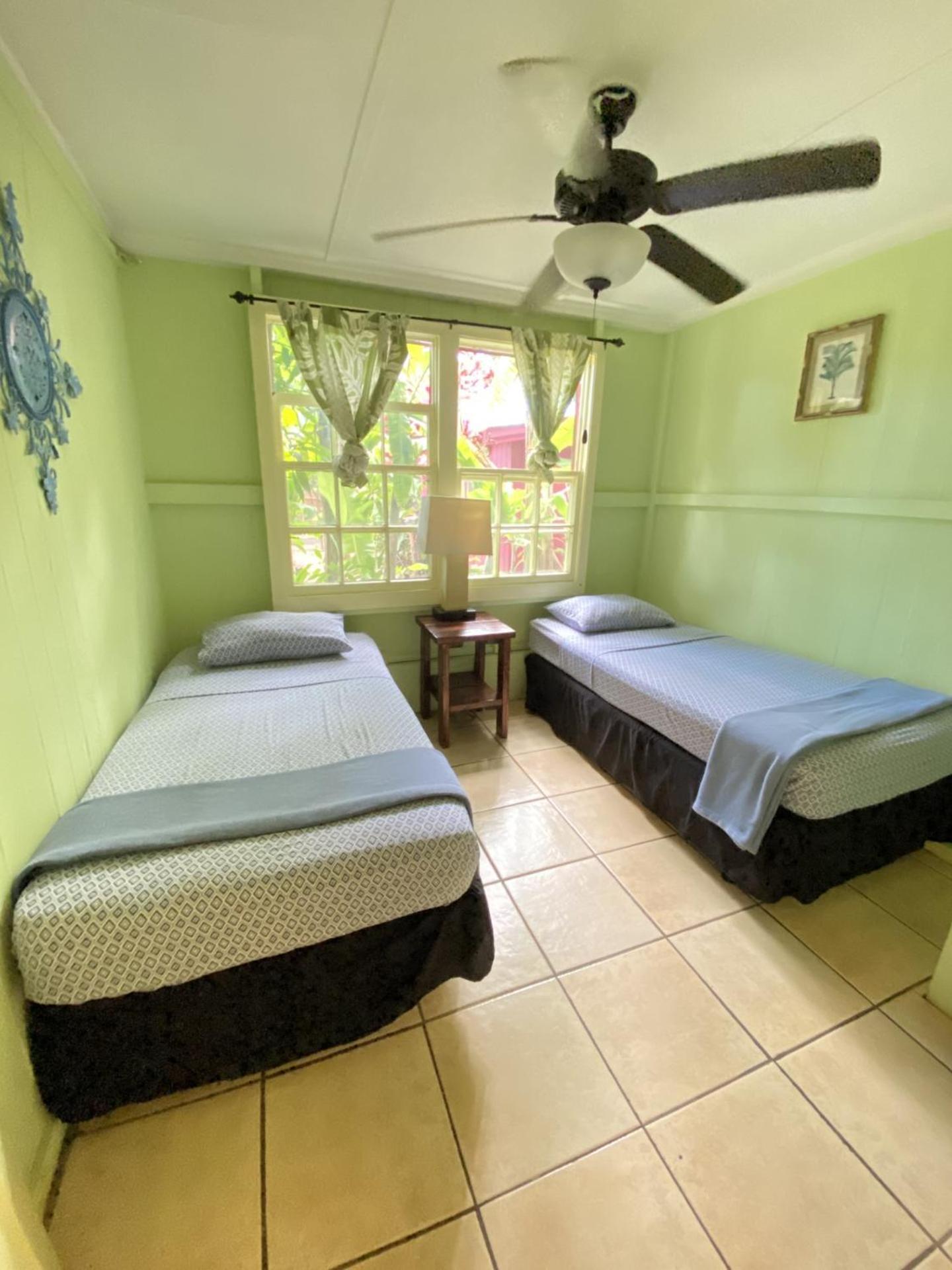Banana Bungalow Maui Hostel Wailuku Bagian luar foto
